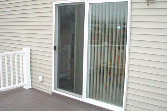 Crestview-screen-door-repair
