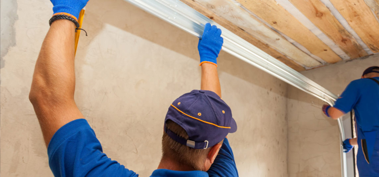 commercial overhead garage door repair in Crestview
